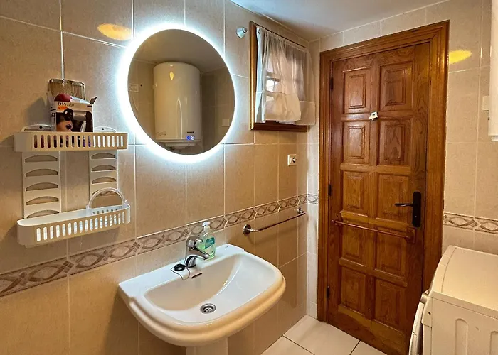 2 Bed With Pool Views In Americas K201 *