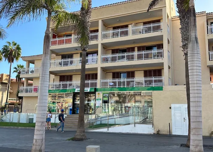 2 Bed With Pool Views In Americas K201 *