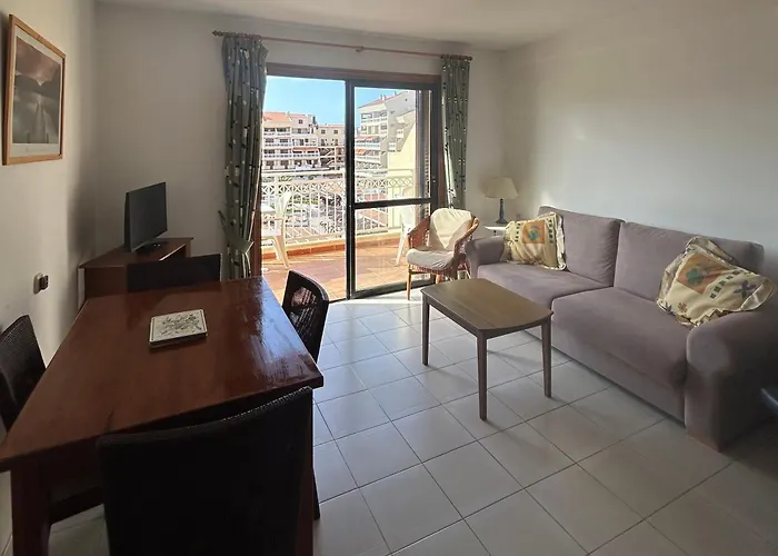 2 Bed With Pool Views In Americas K201 Appartement *