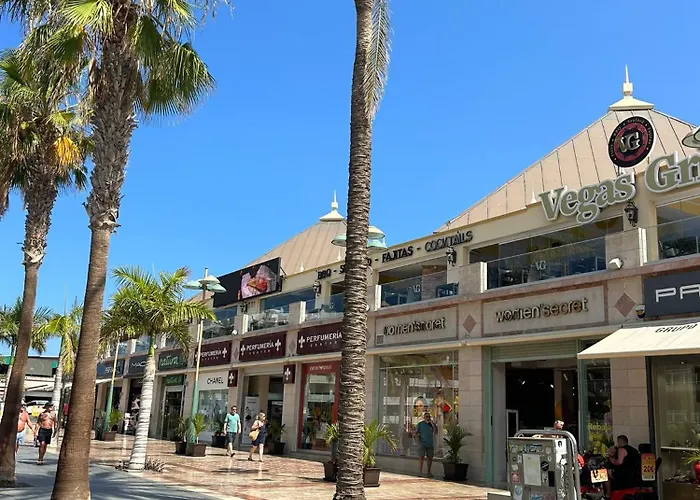 Appartement 2 Bed With Pool Views In Americas K201 *