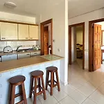 2 Bed With Pool Views In Americas K201 דירה
